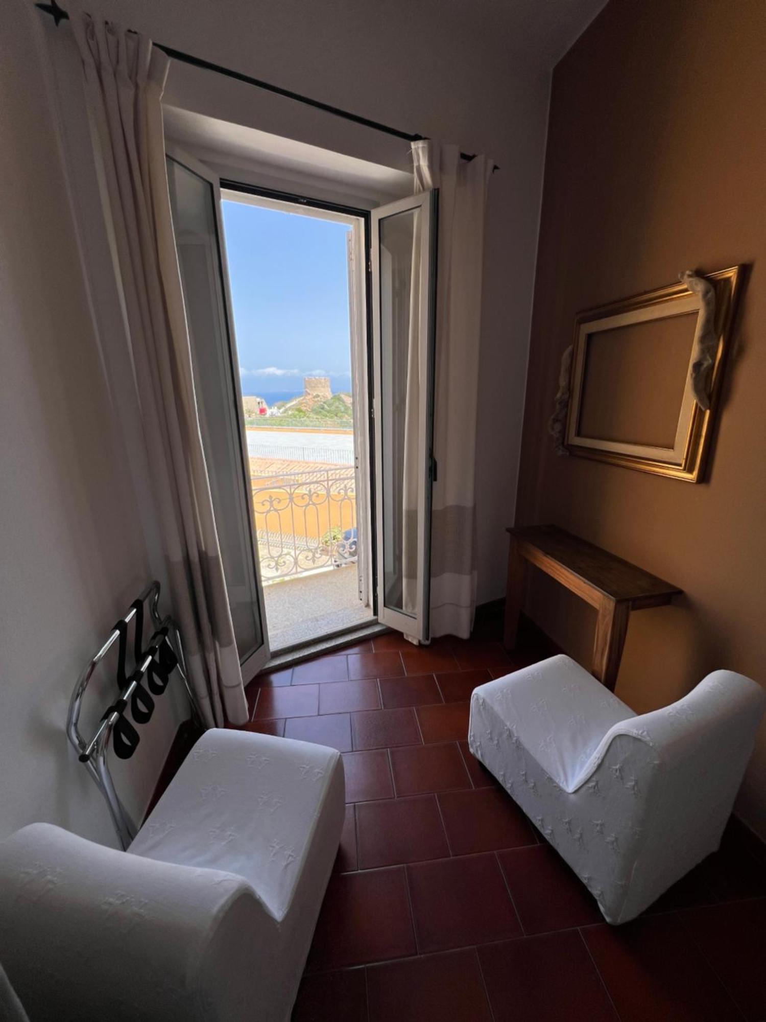 Hotel Da Cecco Santa Teresa Gallura Buitenkant foto