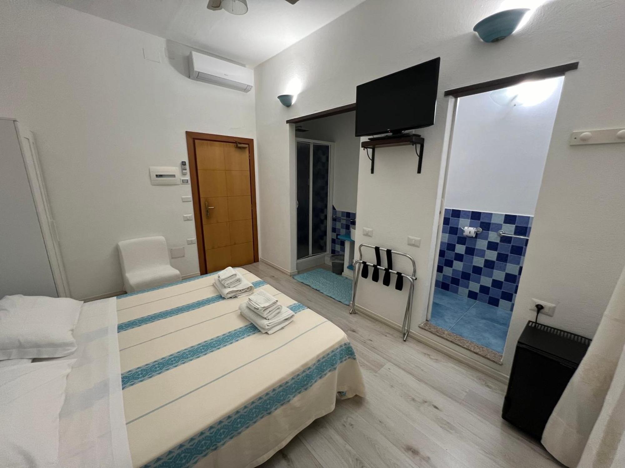 Hotel Da Cecco Santa Teresa Gallura Buitenkant foto