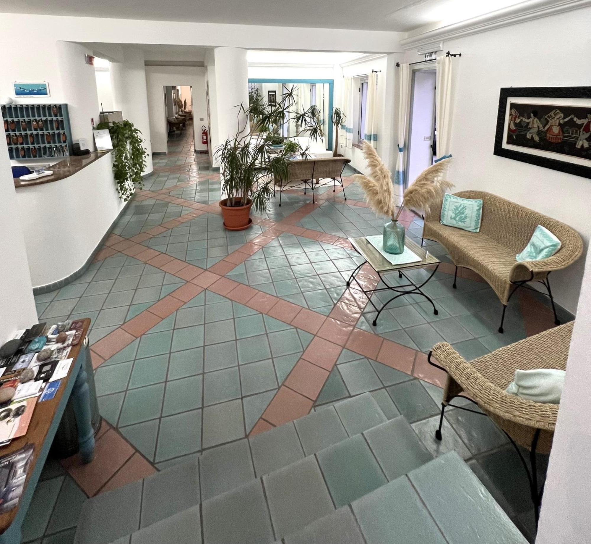 Hotel Da Cecco Santa Teresa Gallura Buitenkant foto